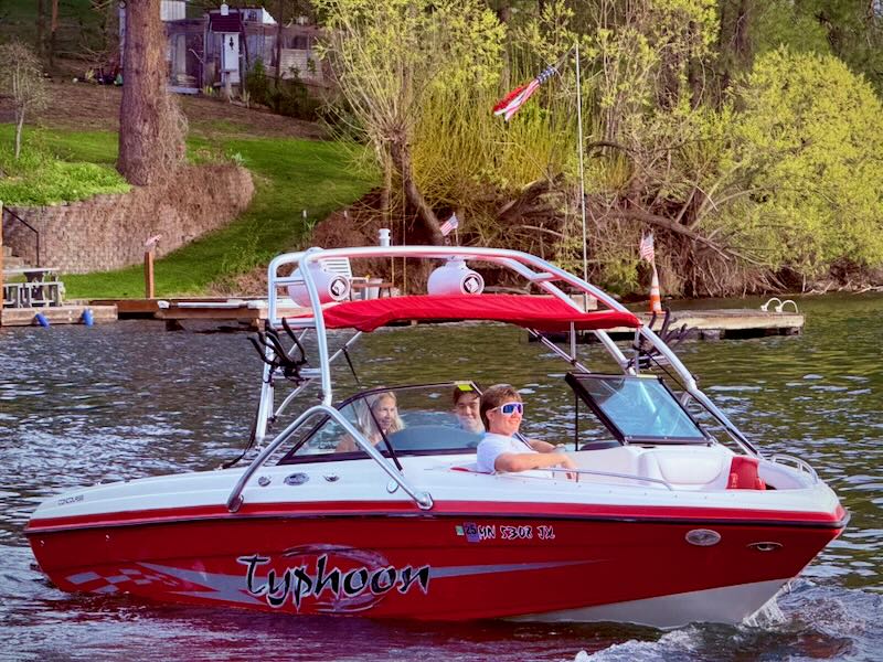 Centurion Wake Boat '23